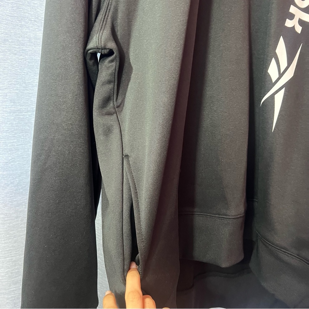 Reebok Black Hoodie - Picture 6 of 9